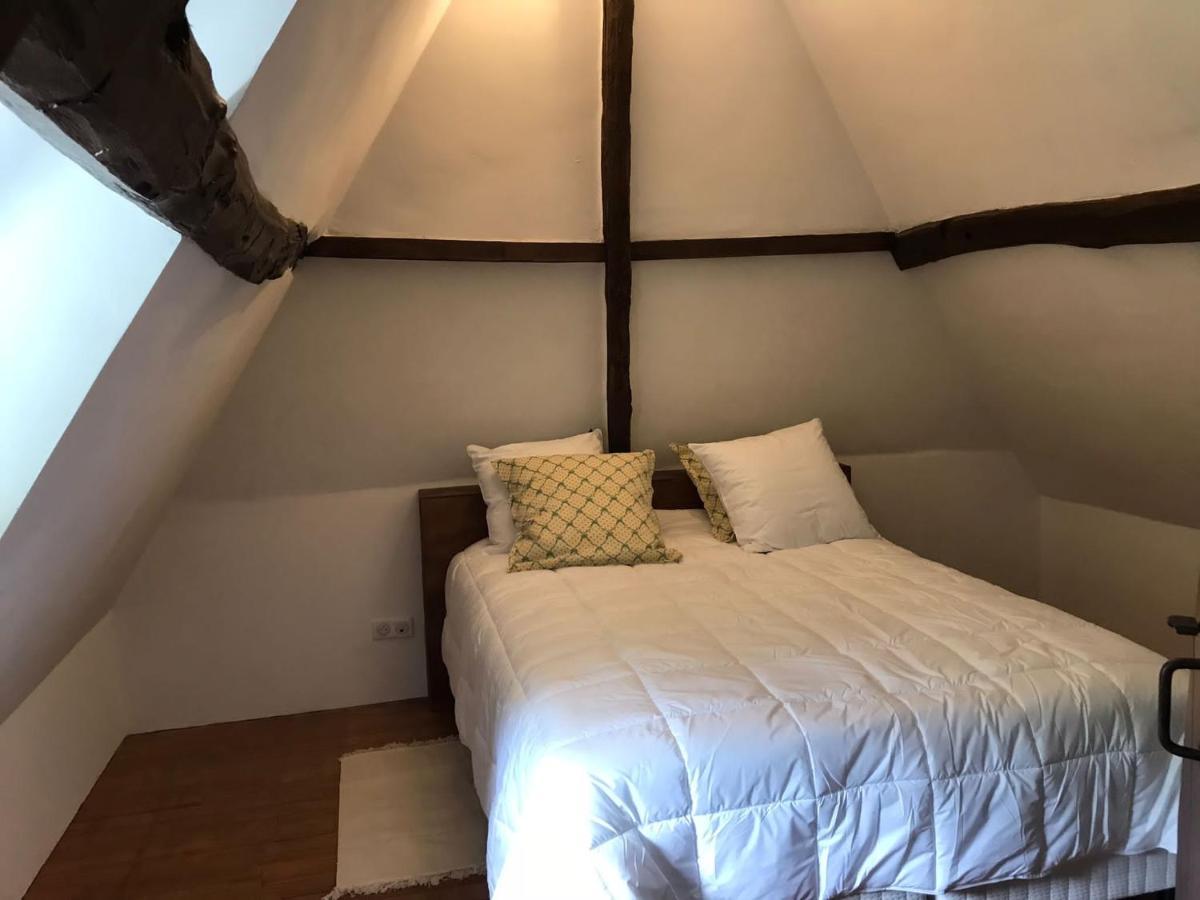 La Gloriette Gite Situe Dans La Propriete Dun Magnifique Manoir Vatteville-la-Rue Bagian luar foto