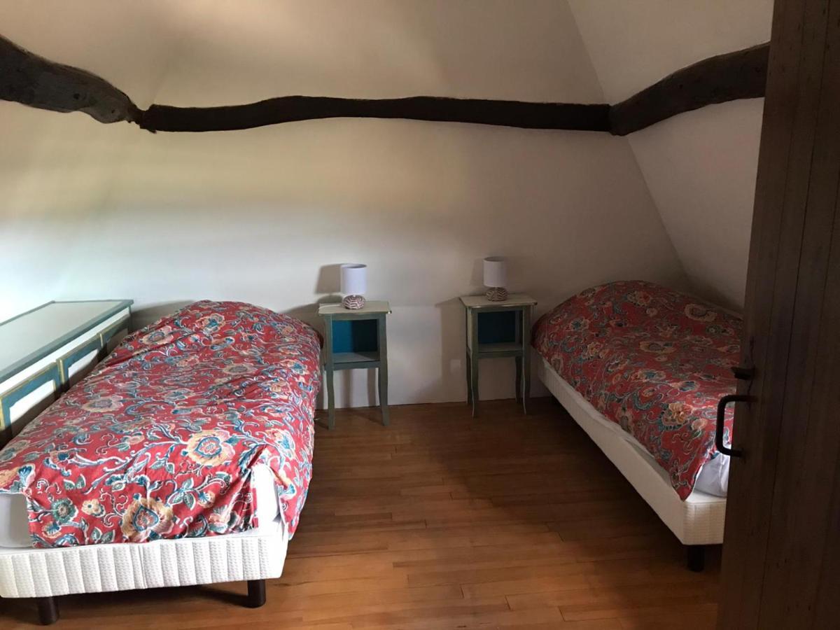 La Gloriette Gite Situe Dans La Propriete Dun Magnifique Manoir Vatteville-la-Rue Bagian luar foto