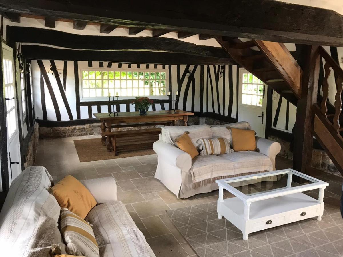 La Gloriette Gite Situe Dans La Propriete Dun Magnifique Manoir Vatteville-la-Rue Bagian luar foto