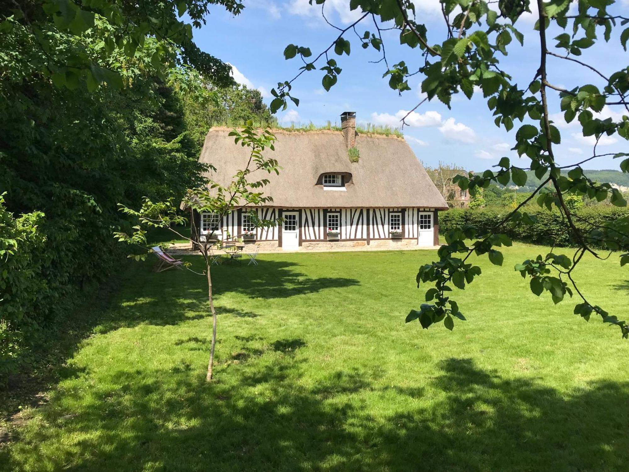 La Gloriette Gite Situe Dans La Propriete Dun Magnifique Manoir Vatteville-la-Rue Bagian luar foto